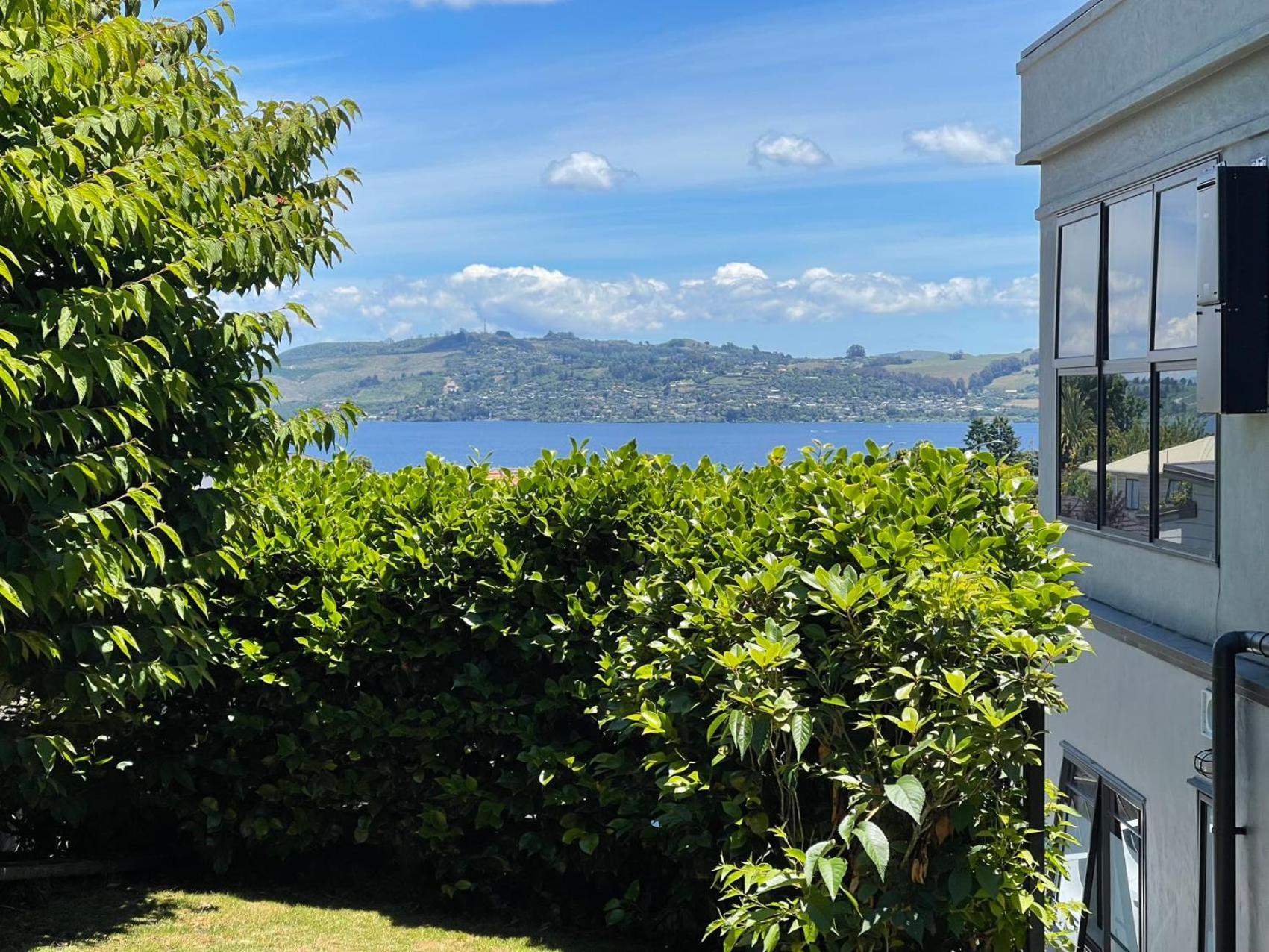 Lake Taupo Holiday Home Buitenkant foto