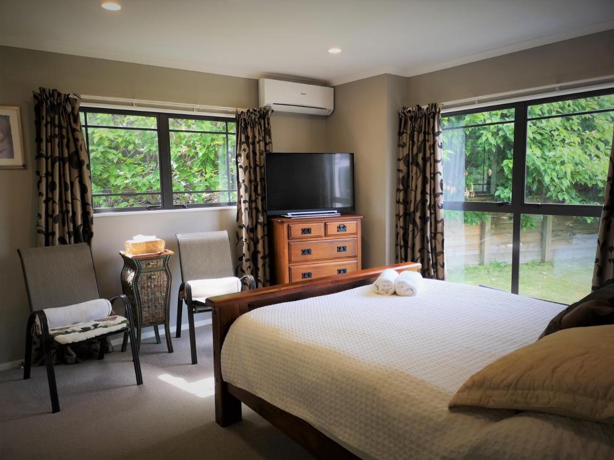 Lake Taupo Holiday Home Buitenkant foto